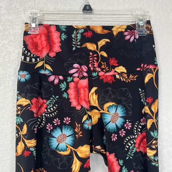 Onzie 7/8 Legging Floral Multi Colored Black Size Small Medium - Picture 3 of 12